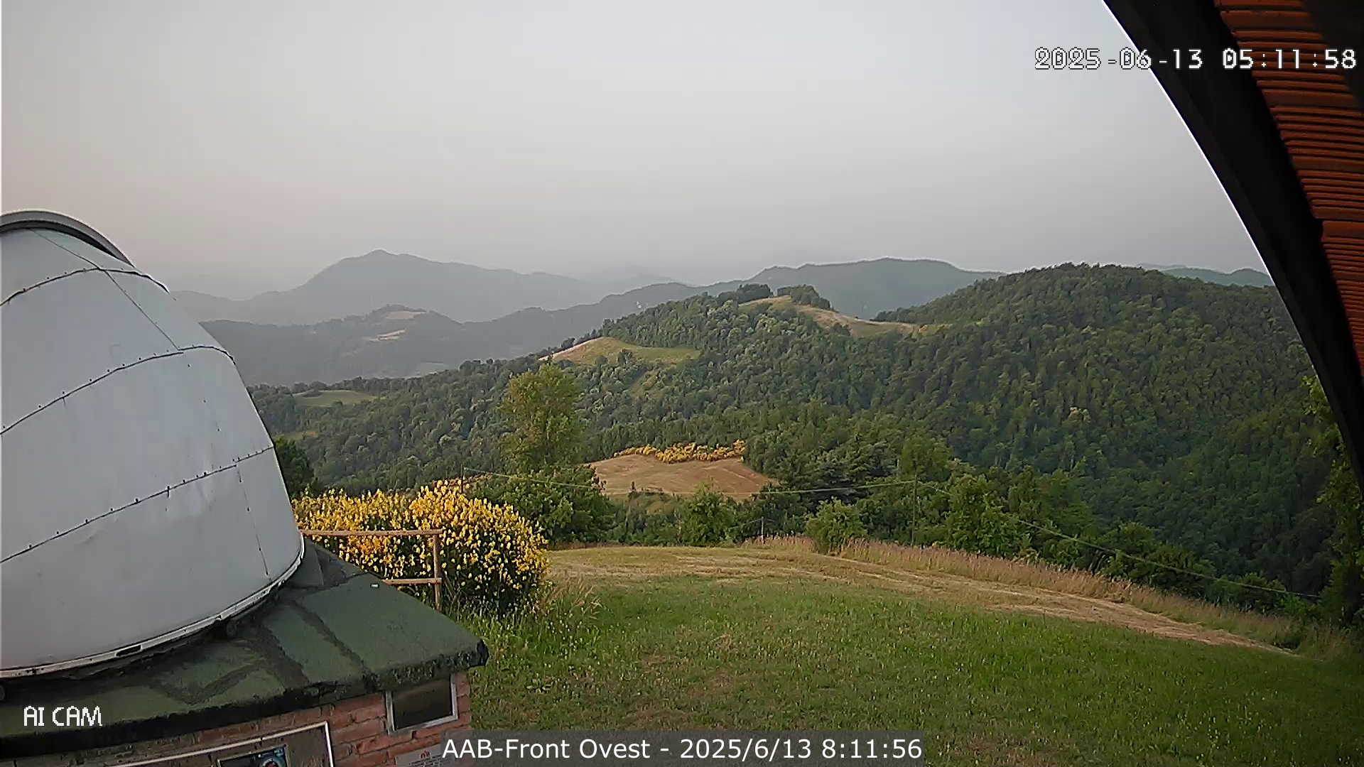 immagine della webcam nei dintorni di Savignano sul Panaro: webcam Monte San Pietro