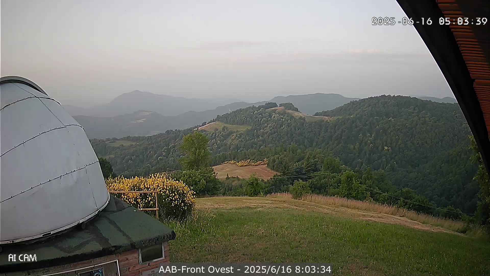 immagine della webcam nei dintorni di Savignano sul Panaro: webcam Monte San Pietro